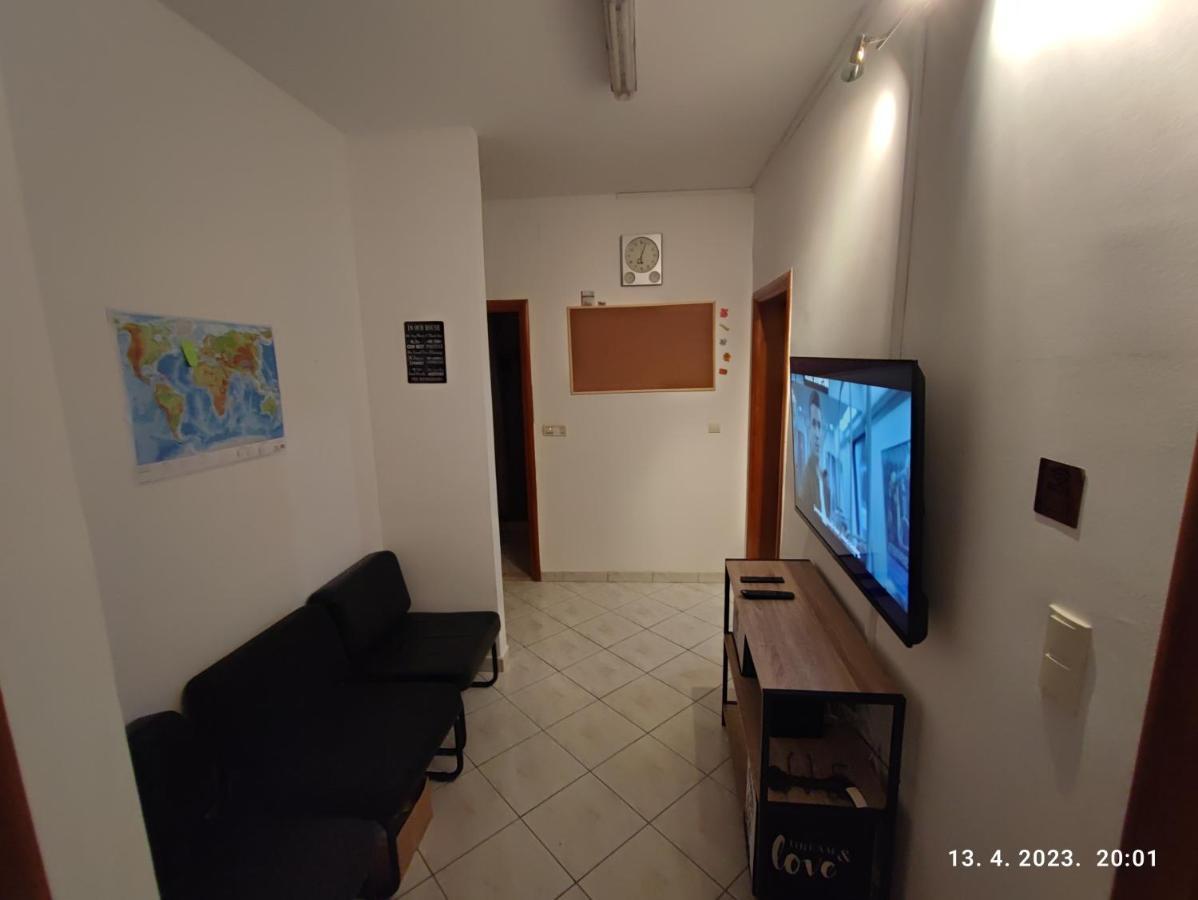 Impact House Split Hostel Εξωτερικό φωτογραφία